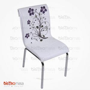Beyaz lila çiçekli petli sandalye