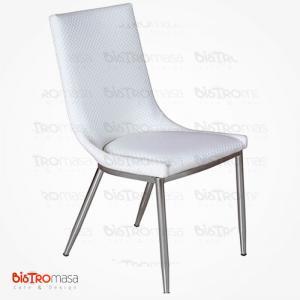 Beyaz metal sandalye